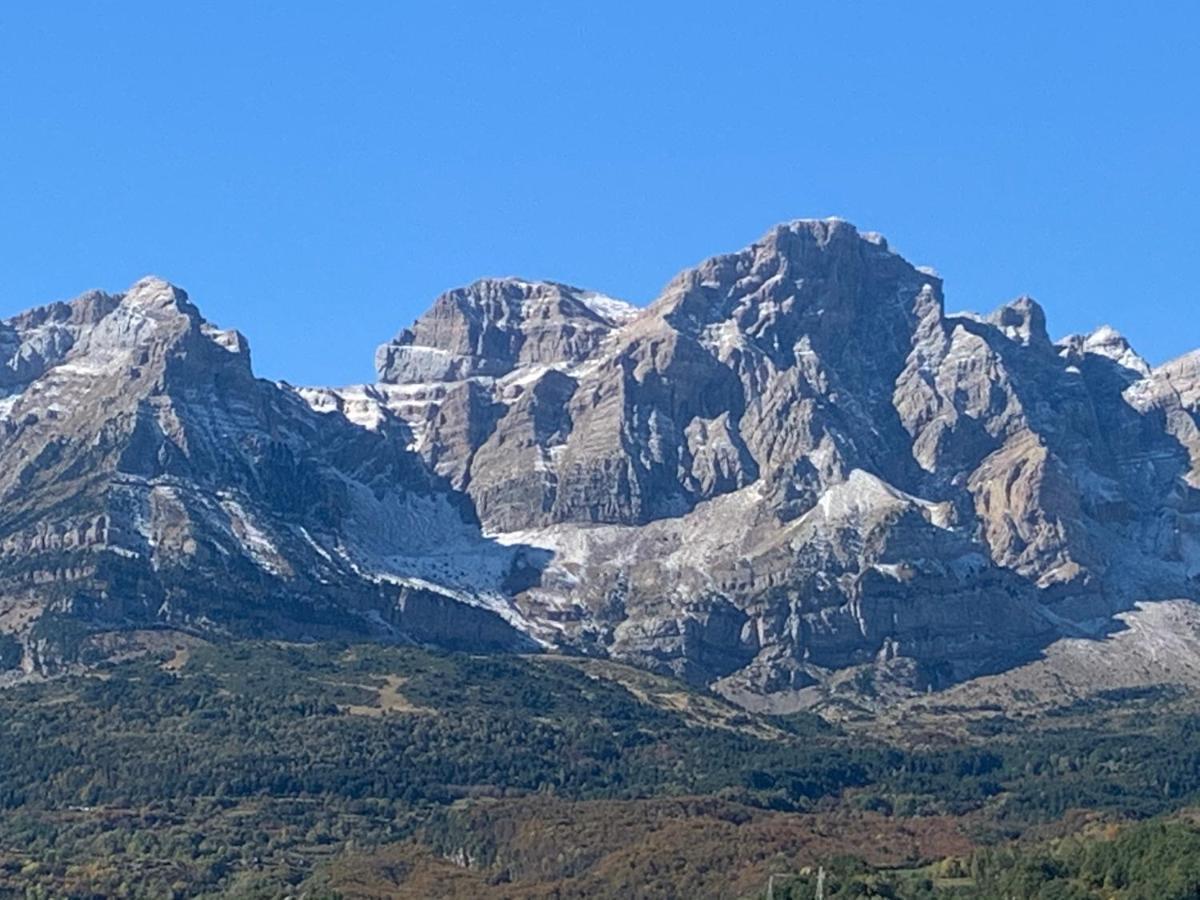 Santa Maria De Panticosa Lägenhet Exteriör bild